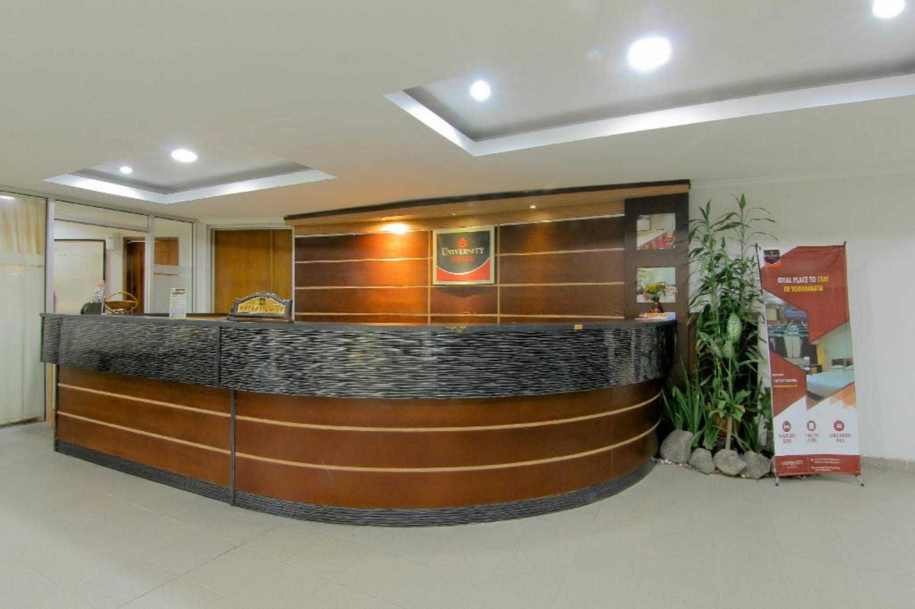 University Hotel Sunan Kalijaga Kalasan Exterior foto